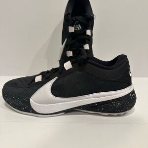 Nike Black and White Sneakers